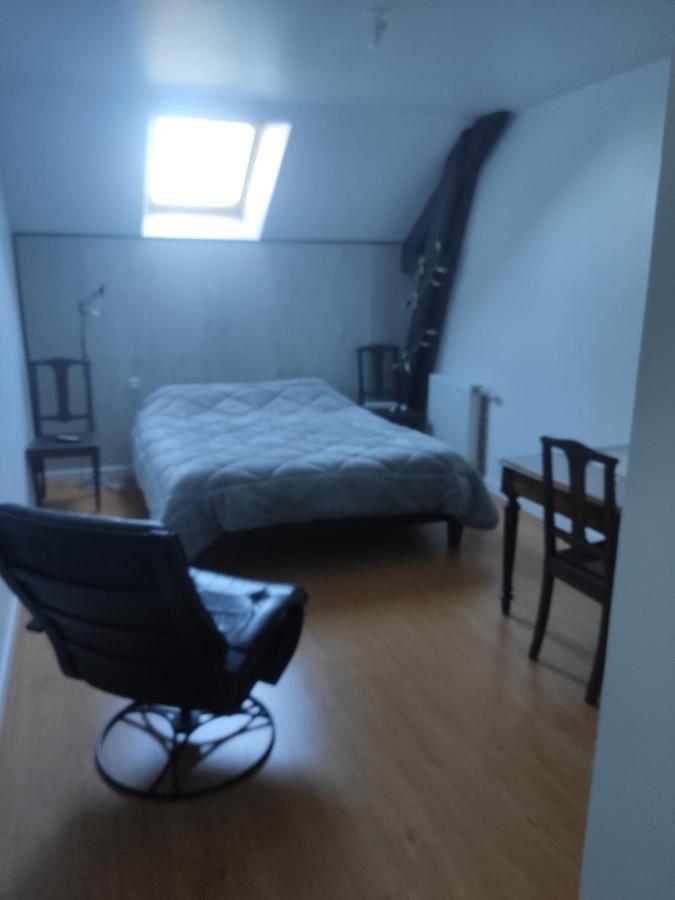 Bienvenue Chez Joelle Et Andre Au 207 Bed & Breakfast Balaze Exterior photo