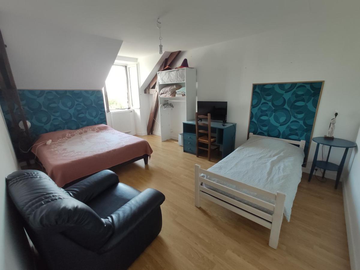 Bienvenue Chez Joelle Et Andre Au 207 Bed & Breakfast Balaze Exterior photo